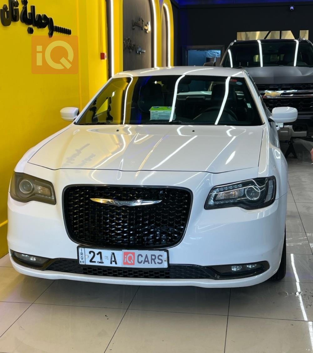 کرایسلەر 300